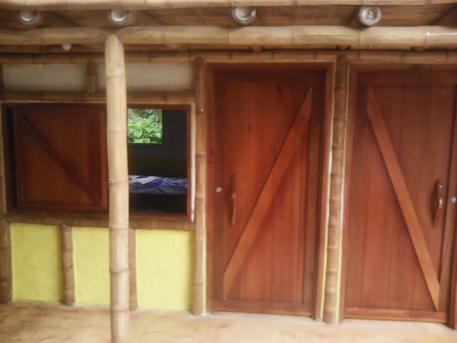 PUERTAS EN MADERA