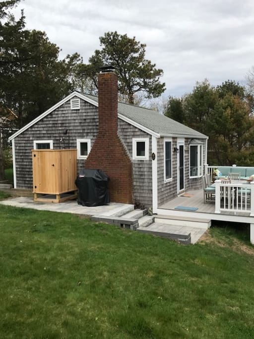 New patio and gas grill - perfect for cookouts!