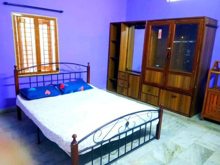 NonAC Bedroom in a 4BHK duplex House Houses for Rent in UPPAL