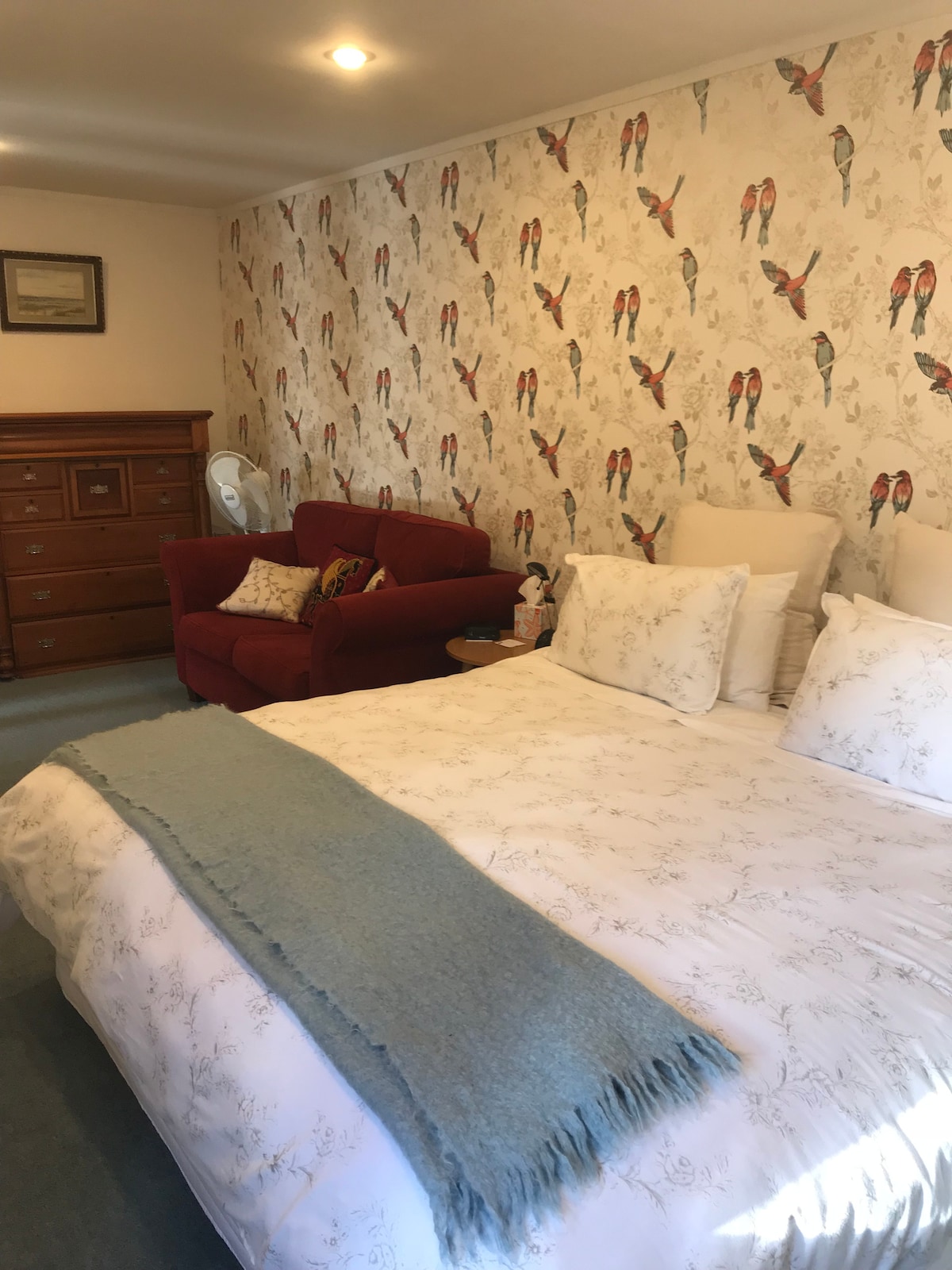 ห้องนอน 2: เตียงคิงไซส์พิเศษ