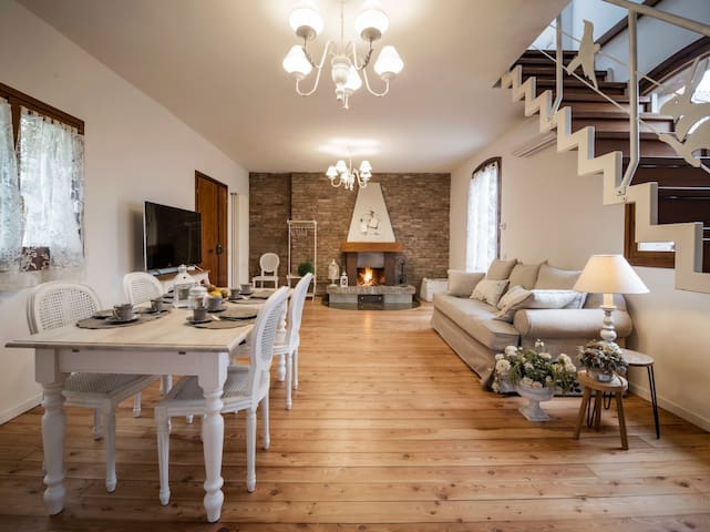 Accademia al Colle – Casa delle Rose