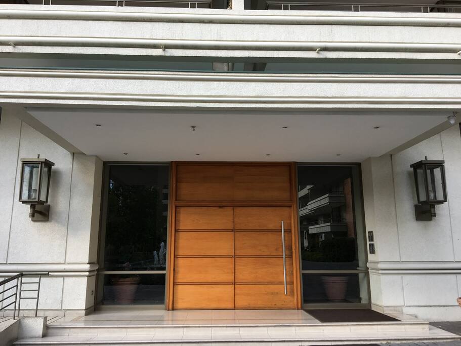 Entrada al edificio - Entry