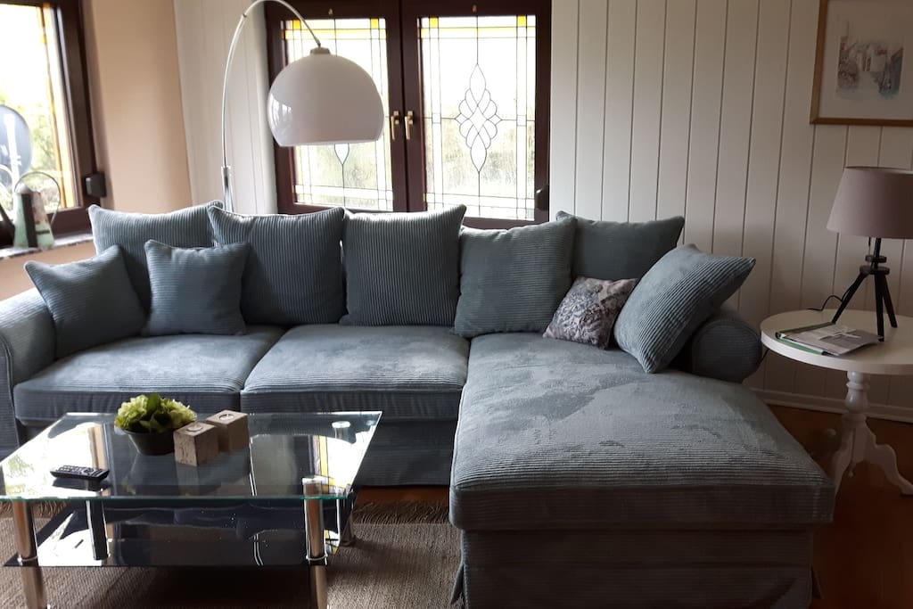 Wohnzimmer mit Schlafcouch