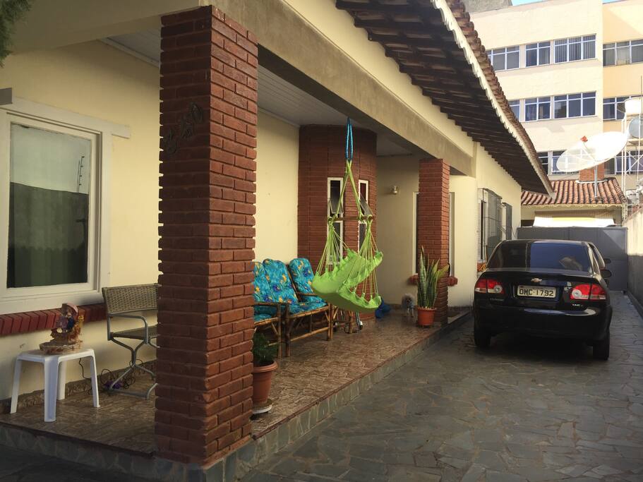 Varanda e garagem