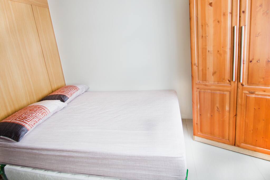 Bed Room