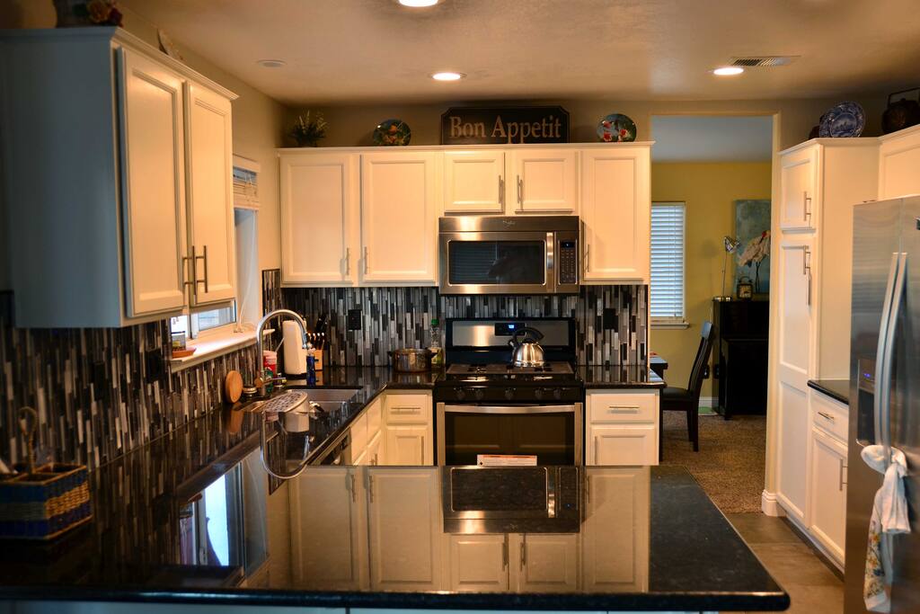 Newly remodeled kitchen.