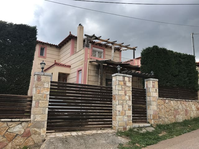 2 floor luxury villa in Panorama of Eretria