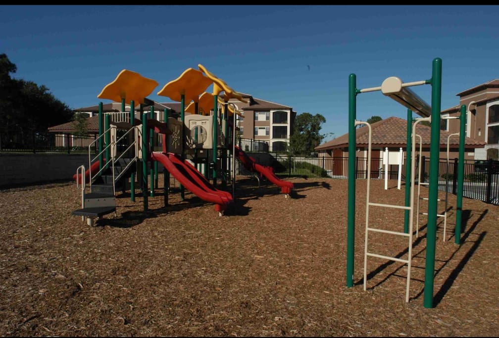 Grounds feature a playground, tennis courts, bbq and picnic areas, a gym, and pool.