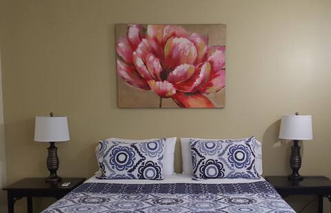 Casa Serena - Relaxing, private, family friendly!