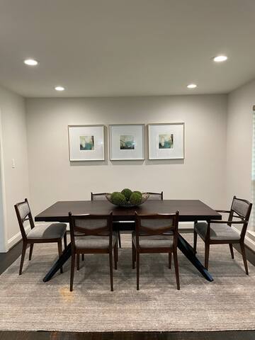 Luxury Modern Home-Pool, PelotonBike+near Galleria gallery image 5