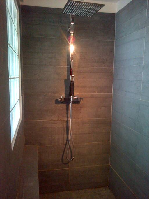 douche à l'italienne