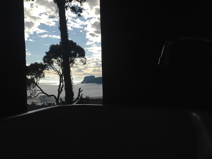 ペドラ・ド・バウを見下ろすジャグジー。