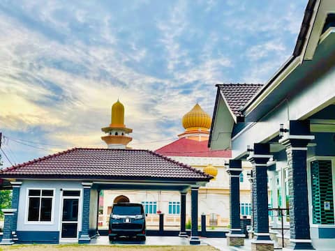 HudaHomestay KB | 4R AllAircond 3BathR Netflix