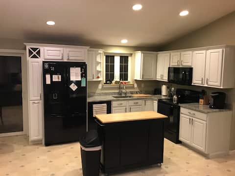 Lake Region Comfort, Close to Everything!