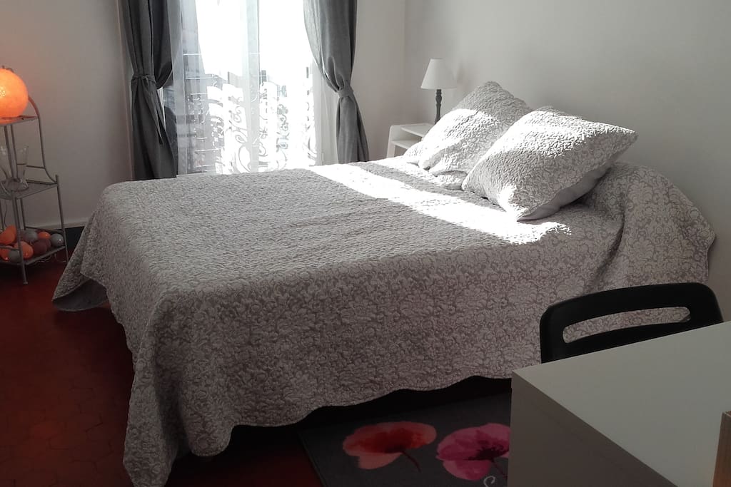 Chambre baignée de soleil