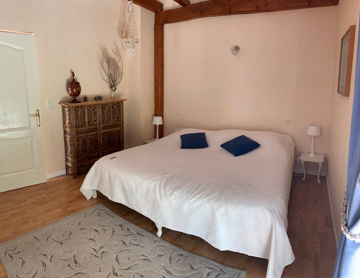 حجم كينغ لايت 200 × 200