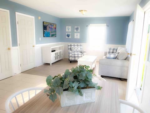 Popular Airbnb listing: Oceanside cottage in remote location. Cottage 2 in Maine