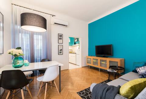 Top Airbnb: Apartment InFlow in Mjesni Odbor školjić Stari Grad