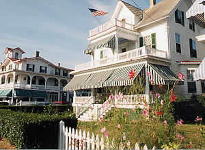 Cape May Victorian 8+br 3 Blks To Beach. Dogs Ok! - 케이프 메이