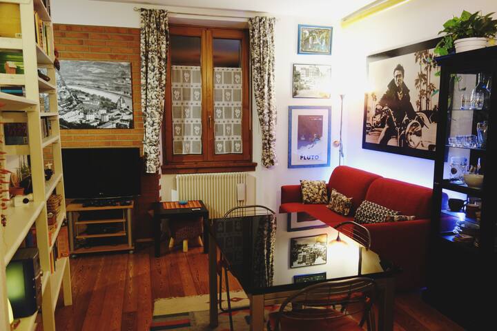 Cozy apartment in picturesque square of Trento