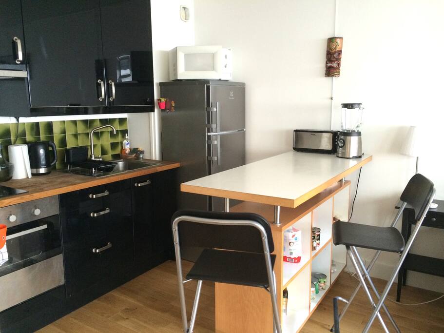 Bar amovible, mixer, grille-pain