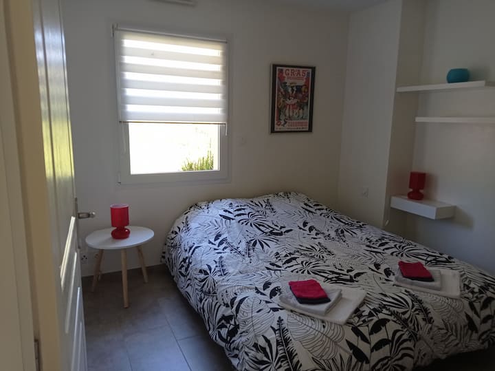 საძინებელი 1