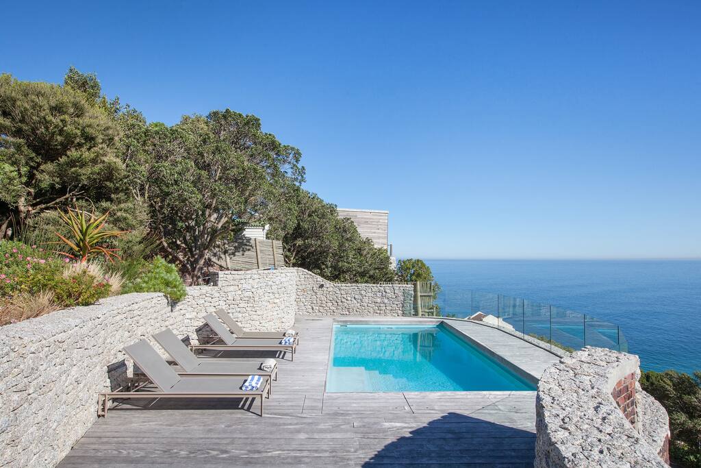 The pool with a swim jet to keep you fit