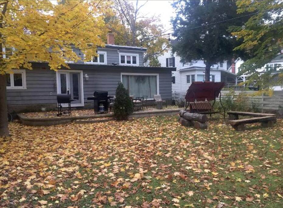 Big house, best location, comfy bed Casas en alquiler en Fredericton, New Brunswick, Canadá Dormitorio Unb ~ Big house, best location, comfy bed Casas en alquiler en Fredericton, New Brunswick, Canadá