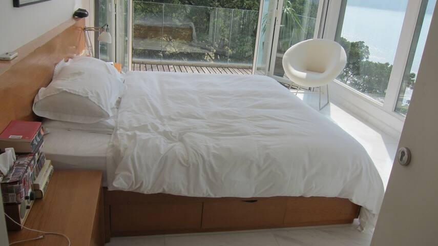 Dream beach house , perfect staycation. Near city gallery image 5