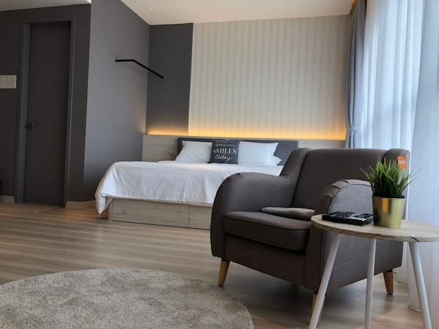 Cozy Seaview Studio Suite Near Queensbay