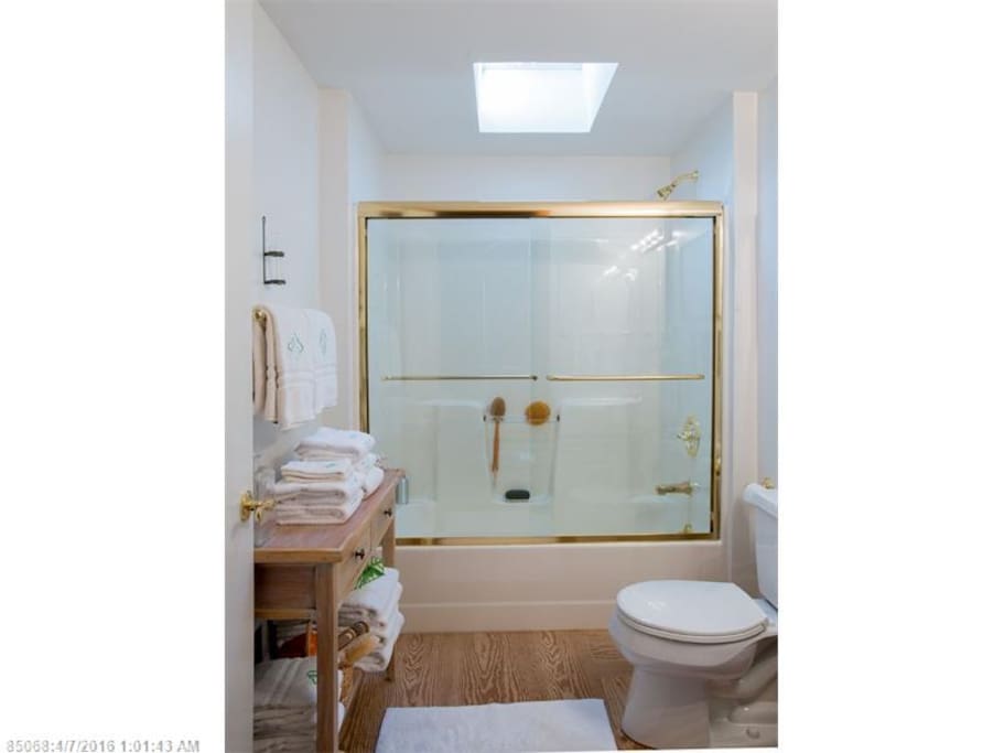 Full bath/shared