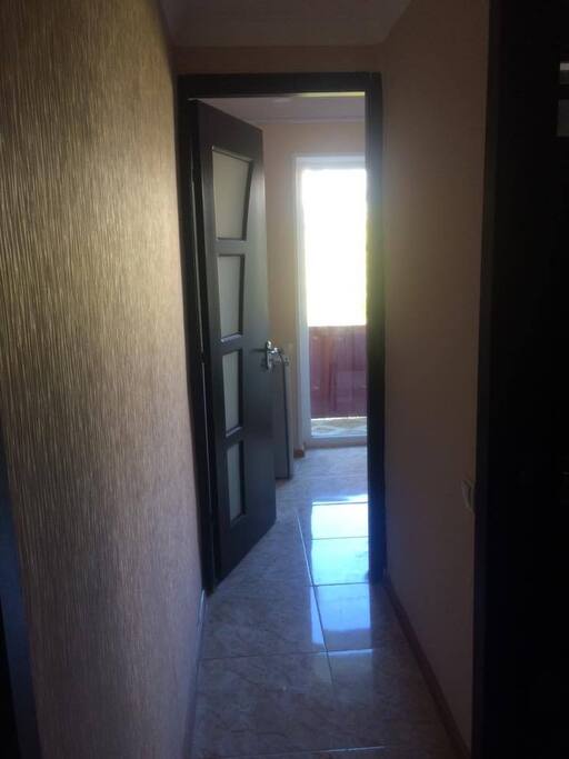 corridor to the private kitchen