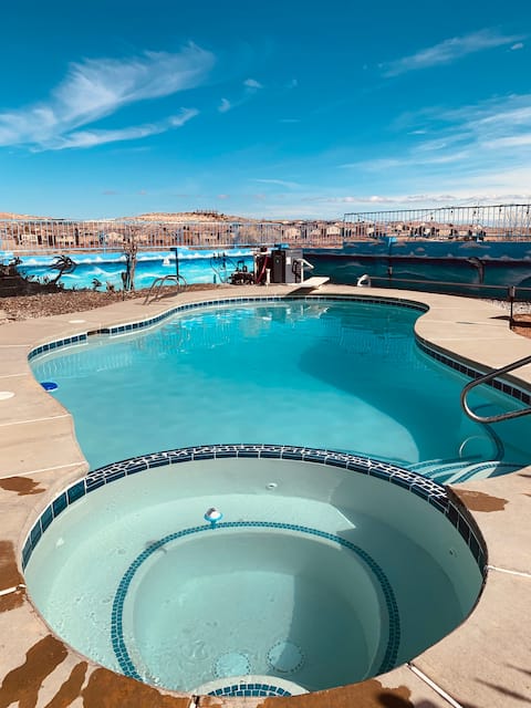 Desert Beach House with a View - Pool and Hot Tub!