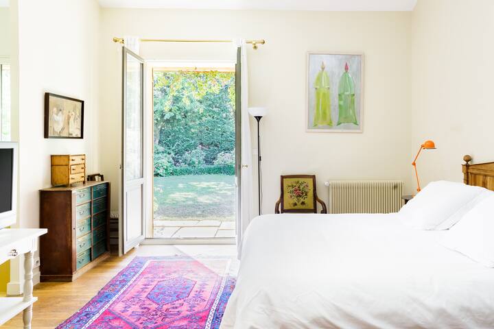 House up to 10 people/ swimming pool/10mn city gallery image 3