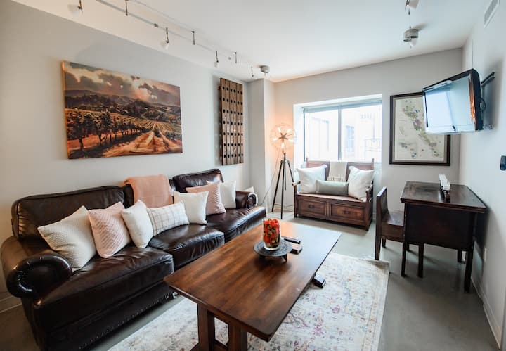 Sixth Street Historic District, Austin Vacation Rentals & Homes