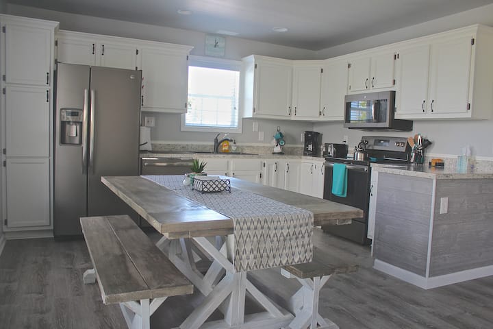 Sandy Cheeks Retreat { Right Cheek } - Carolina Beach, NC