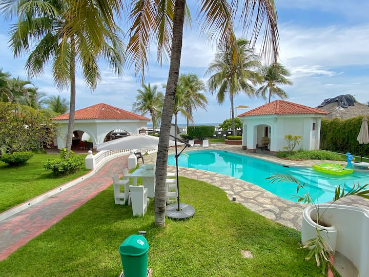 Mansion San Blas, Surf City Beachfront, no rocks!