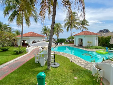 Mansion San Blas, Surf City Beachfront, no rocks!