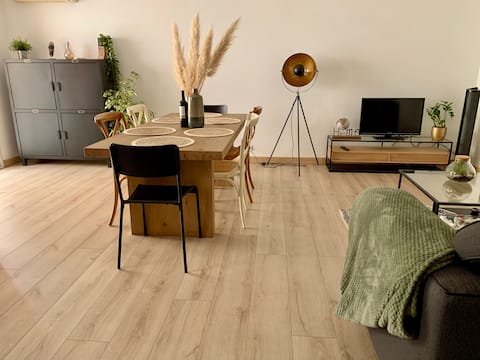 Successful Airbnb property: Welcoming appartment with terrace & parking space in Perpignan