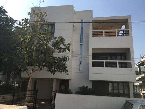 Fully furnished 6 bedroom villa