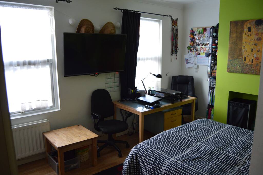 Master room pic3