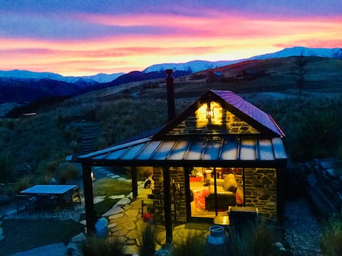 HawkRidge Chalet - Honeymooners Chalet