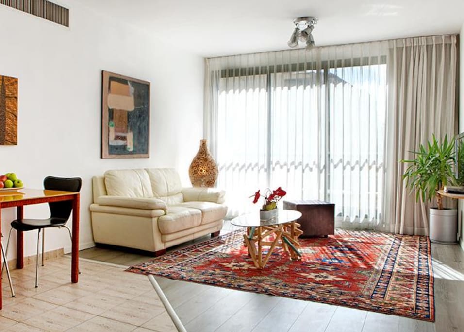 Superior Suite
A specious 45 square meters suite which includes a large stylish living room with Tel Avivian view and a kitchenette (no cooking facilities), bathroom and bedroom with comfy twin or matrimonial (Double/Queen) beds.
Standard occupancy: up to two guests.(The suite can accommodate up to 1 additional guest for a surcharge. For details, please contact us)