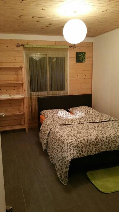 Chambre 2 avec 1 lit double