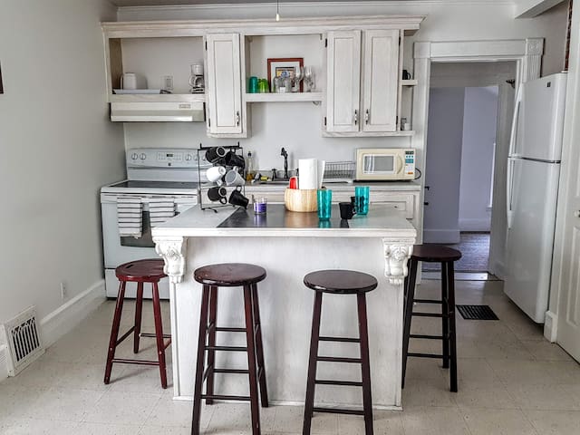 Home Away From Home 1-6 Guests - Walk To The Falls