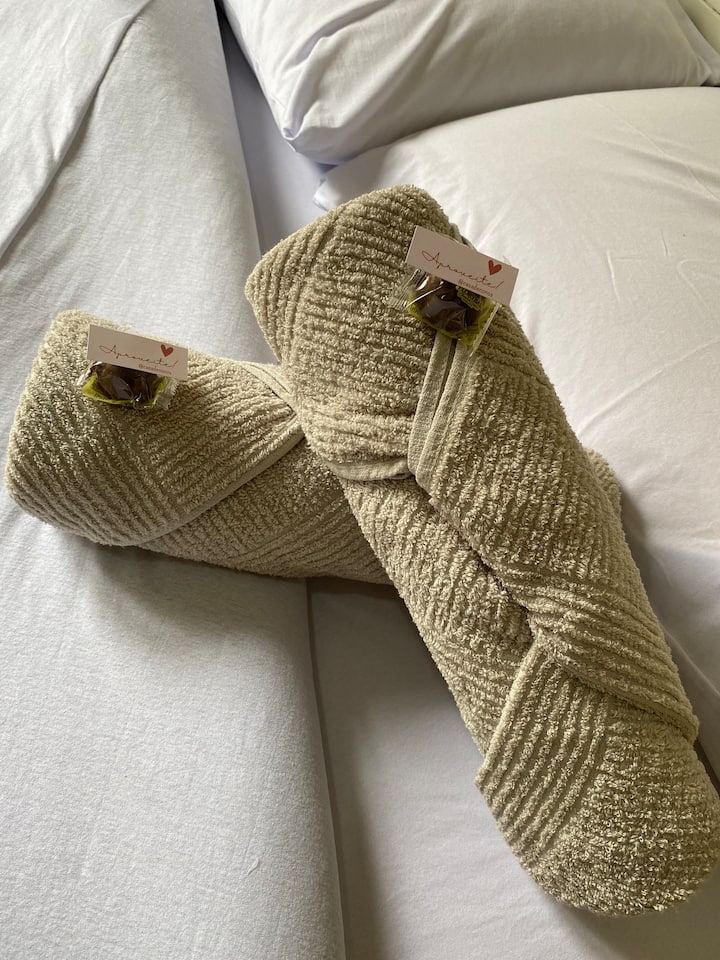 Bed and bath linen are always smelly and ready to receive