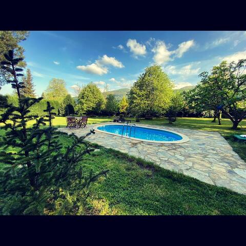 Atakanlar Chalet , 4000m2 is private to you.