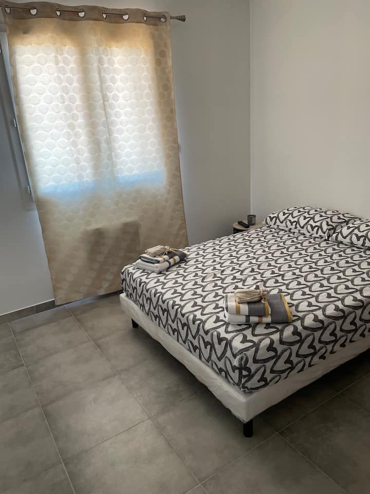 غرفة النوم 2