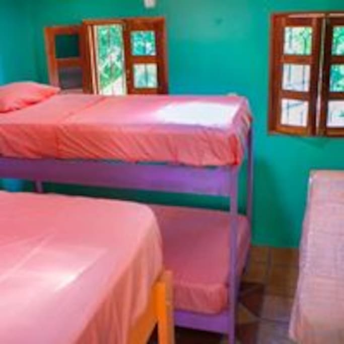 Dormitorio para hombres