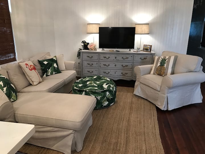 Gorgeous Centrally Located Historic Bungalow (“N”) - Galveston Island